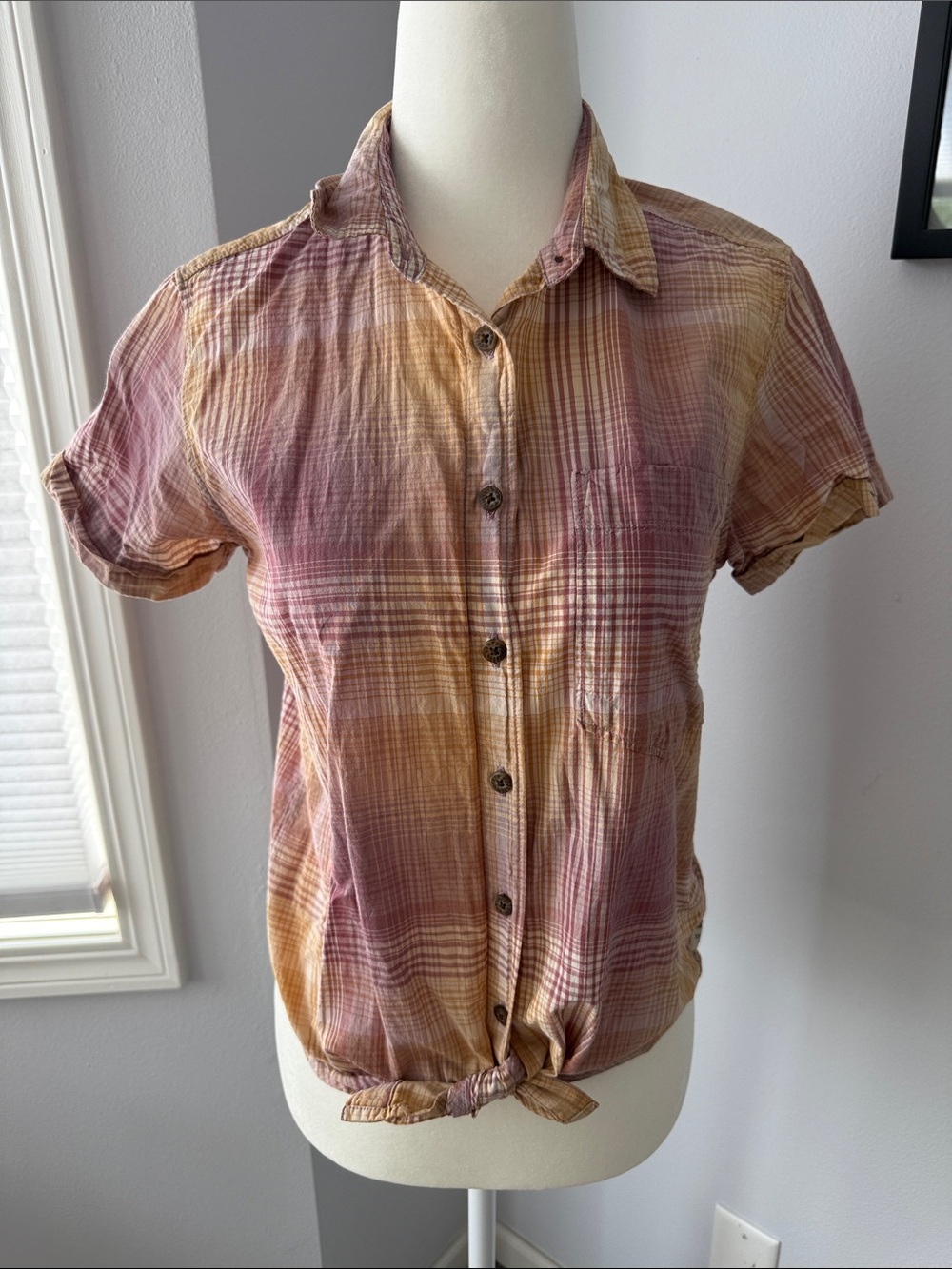 Toad&Co Short-Sleeve Plaid Button-Down Shirt in Purple and Tan